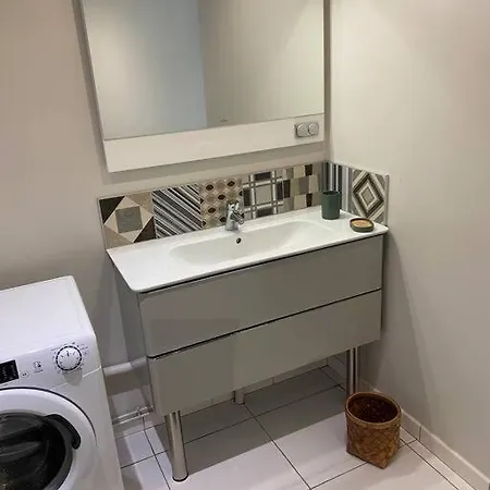 Les Charmes De L'yeres Holiday home