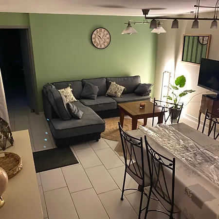 Les Charmes De L'yeres Holiday home *