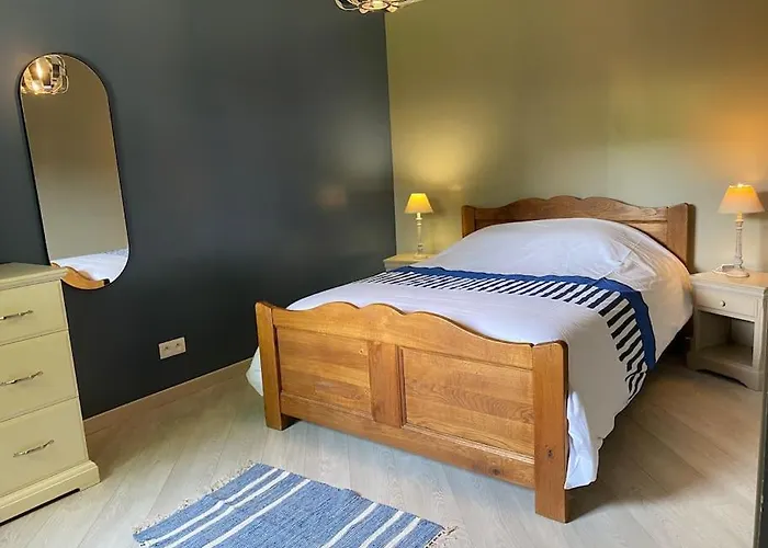 Les Charmes De L'yeres Holiday home *